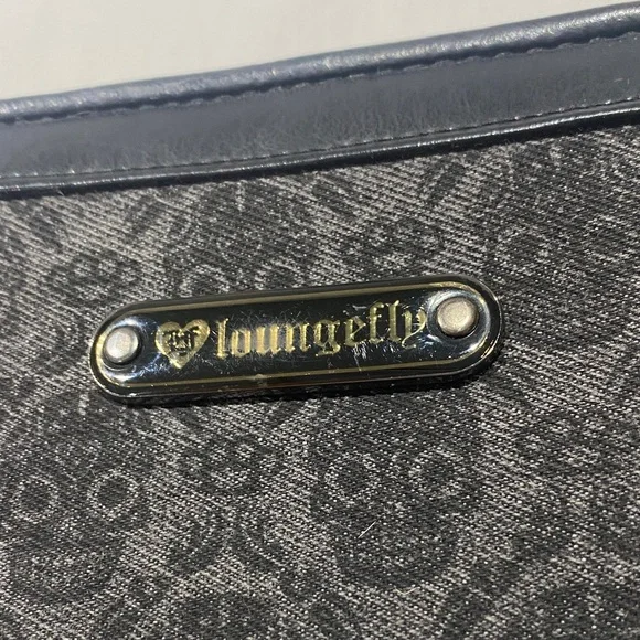 Loungefly Charcoal Skull Pattern Wallet - Picture 2 of 8